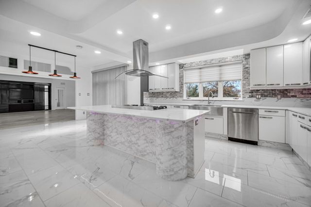 1141 Portmarnock Court, Dyer, IN 46311