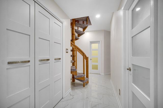 1141 Portmarnock Court, Dyer, IN 46311