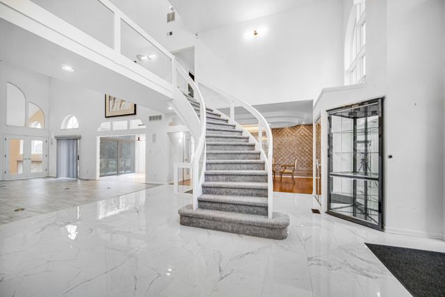 1141 Portmarnock Court, Dyer, IN 46311