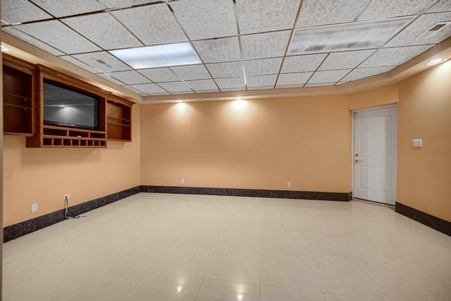 1141 Portmarnock Court, Dyer, IN 46311