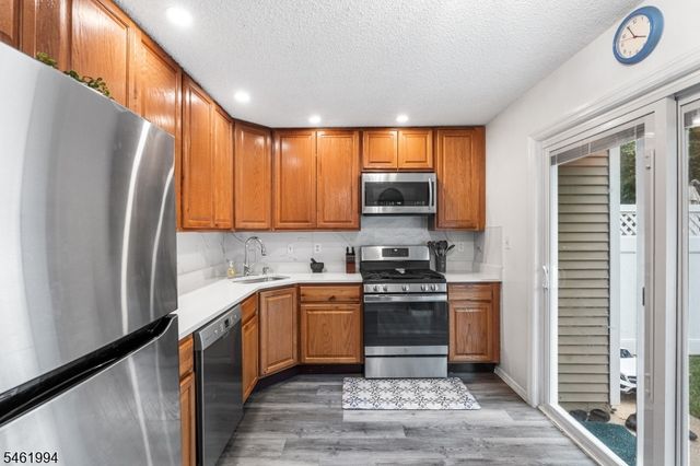 3804 Graham Ct, Bridgewater Twp., NJ 08807