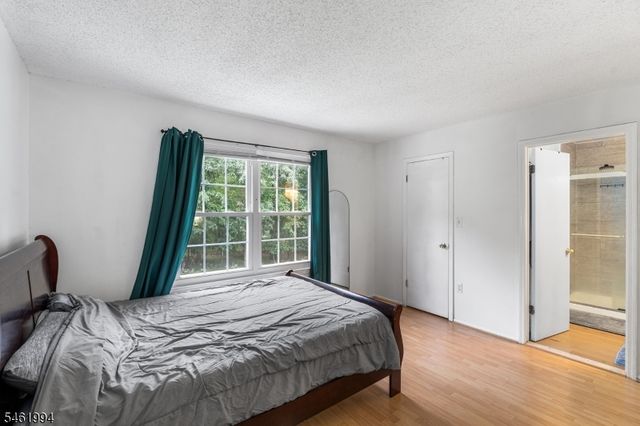 3804 Graham Ct, Bridgewater Twp., NJ 08807