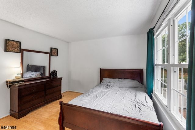 3804 Graham Ct, Bridgewater Twp., NJ 08807