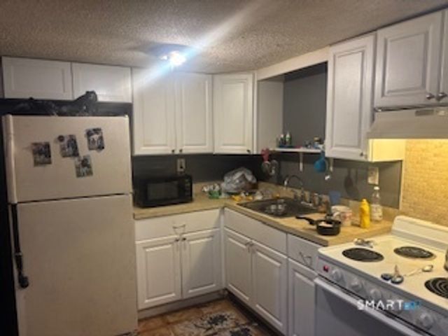 309-311 Asylum Street, Norwich, CT 06360