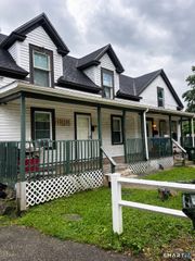 309-311 Asylum Street, Norwich, CT 06360