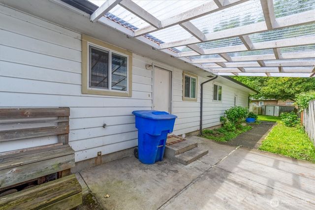 405 Redpath Street, Kelso, WA 98626