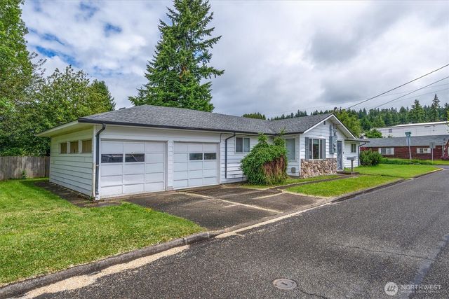 405 Redpath Street, Kelso, WA 98626