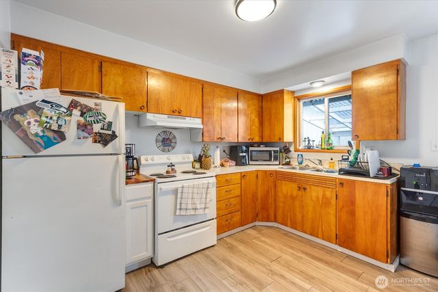 405 Redpath Street, Kelso, WA 98626