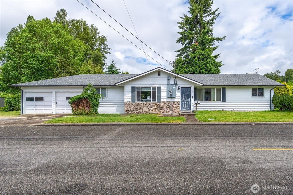 405 Redpath Street, Kelso, WA 98626
