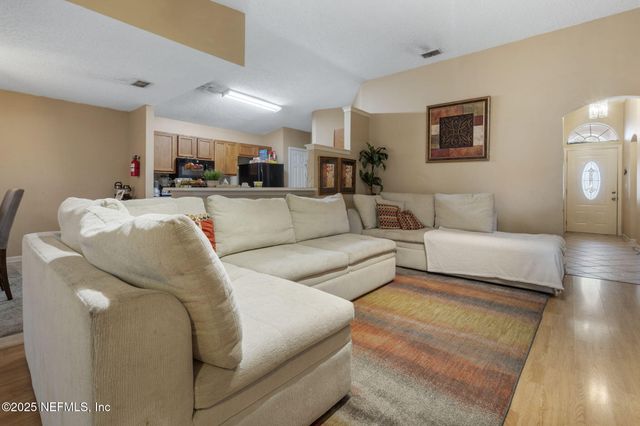 1931 HUNTERS TRACE Circle, Middleburg, FL 32068