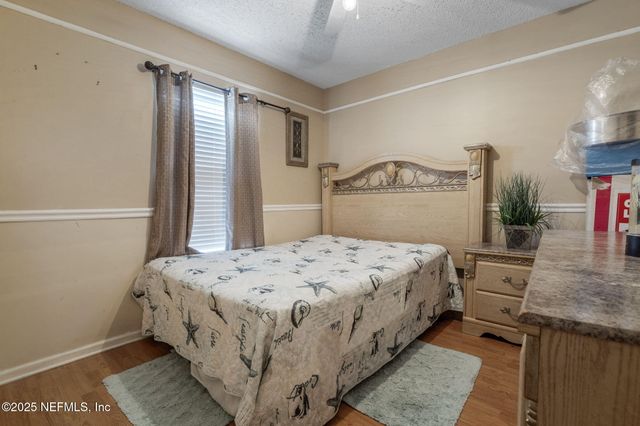 1931 HUNTERS TRACE Circle, Middleburg, FL 32068