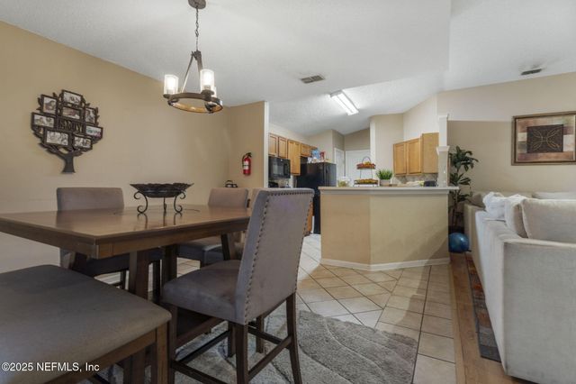 1931 HUNTERS TRACE Circle, Middleburg, FL 32068