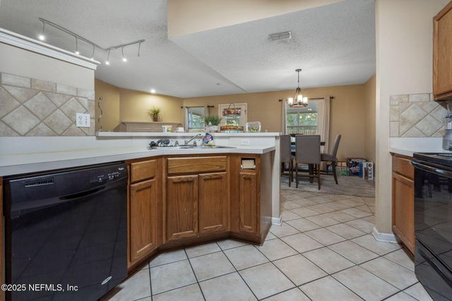 1931 HUNTERS TRACE Circle, Middleburg, FL 32068