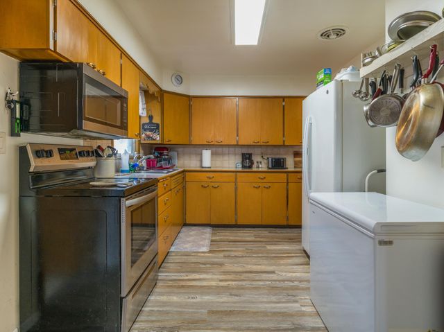 415 E Hawthorne Street, Albert Lea, MN 56007