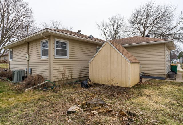 415 E Hawthorne Street, Albert Lea, MN 56007