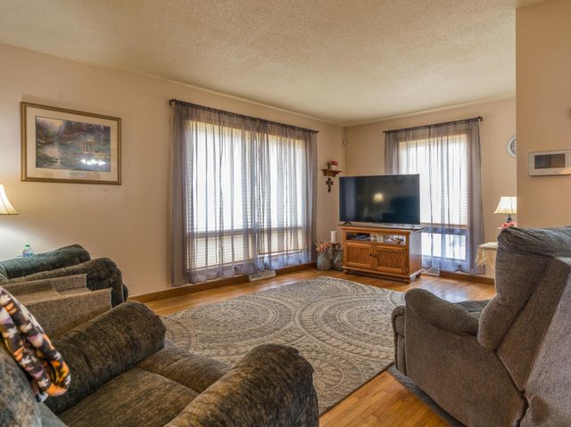 415 E Hawthorne Street, Albert Lea, MN 56007