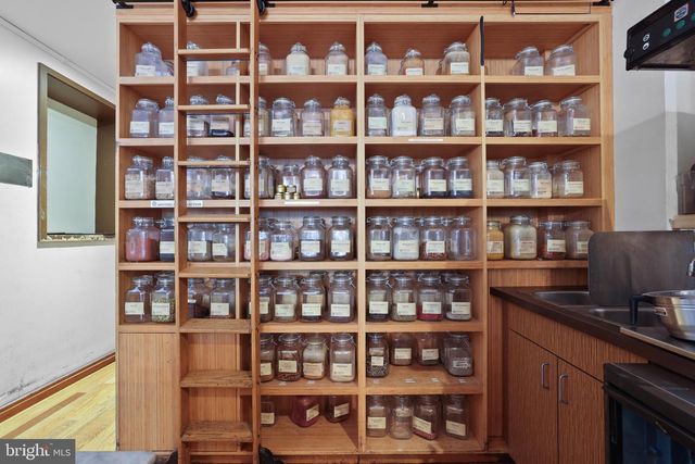 705 8TH ST SE, Washington, DC 20003