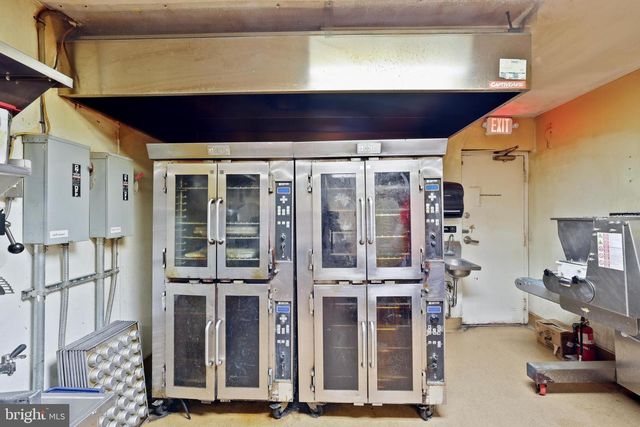 705 8TH ST SE, Washington, DC 20003