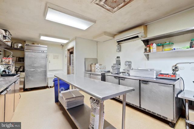 705 8TH ST SE, Washington, DC 20003