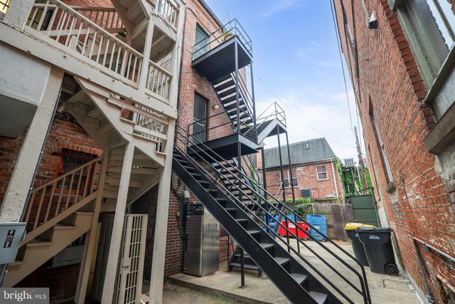 705 8TH ST SE, Washington, DC 20003