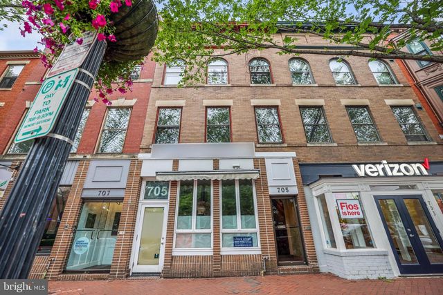 705 8TH ST SE, Washington, DC 20003