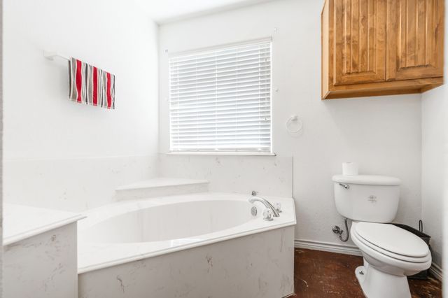 6338 Fm 933, Blum, TX 76627