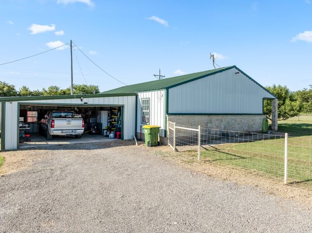 6338 Fm 933, Blum, TX 76627