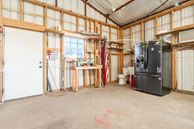 6338 Fm 933, Blum, TX 76627