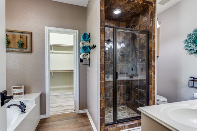 412 Paradise Canyon Circle, Paradise, TX 76073