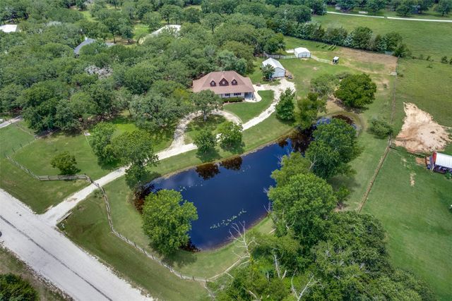 412 Paradise Canyon Circle, Paradise, TX 76073