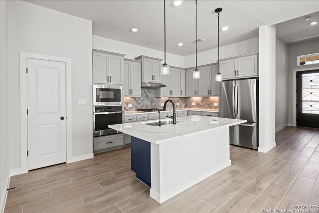 1322 Red Fox, New Braunfels, TX 78132