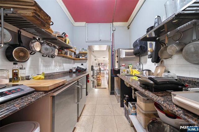 611 Anderson Avenue, Cliffside Park, NJ 07010