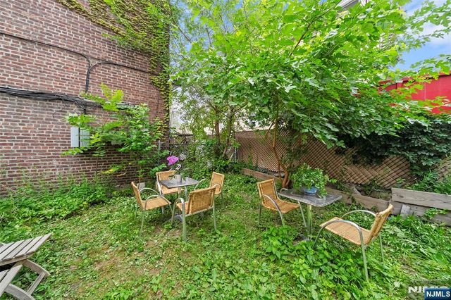 611 Anderson Avenue, Cliffside Park, NJ 07010