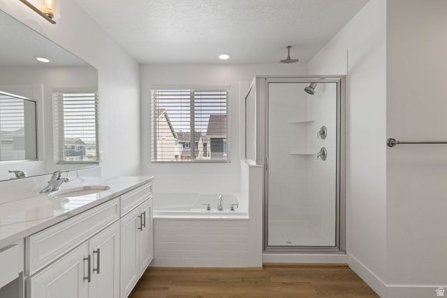 1592 W PARKVIEW DR, Syracuse, UT 84075