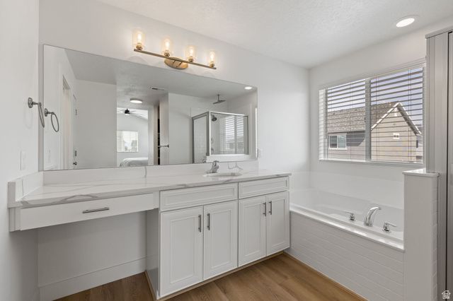 1592 W PARKVIEW DR, Syracuse, UT 84075