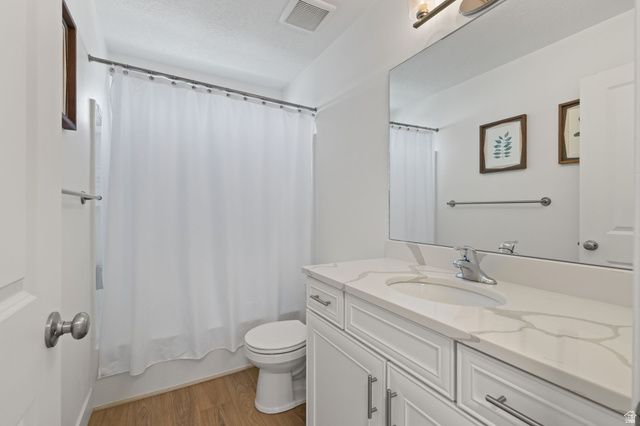 1592 W PARKVIEW DR, Syracuse, UT 84075