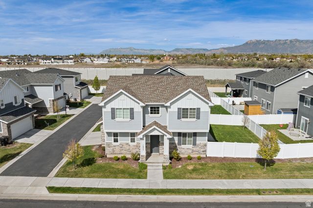 1592 W PARKVIEW DR, Syracuse, UT 84075