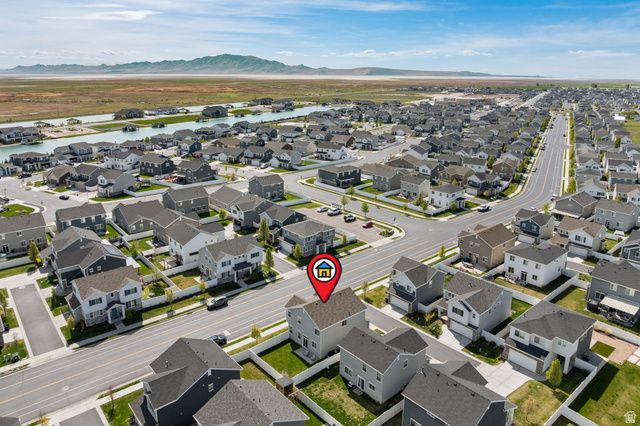 1592 W PARKVIEW DR, Syracuse, UT 84075