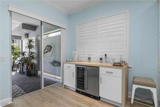 6303 Antigua WAY, Naples, FL 34113