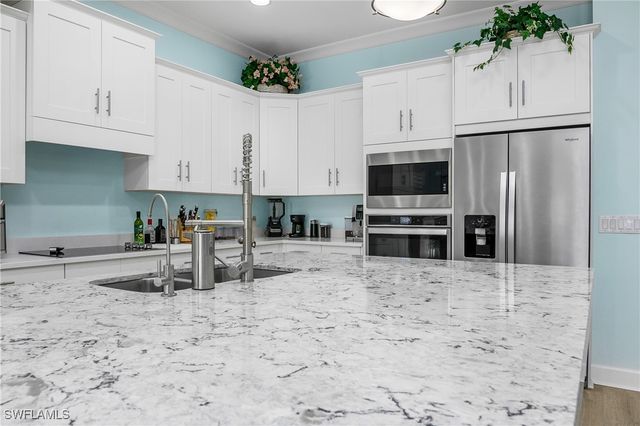 6303 Antigua WAY, Naples, FL 34113