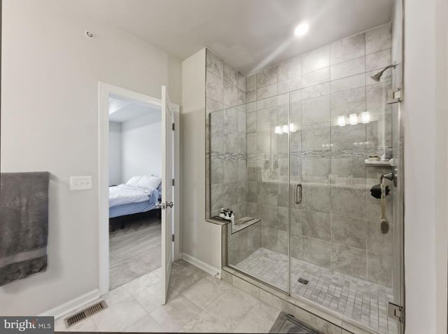 14915 RIVER WALK WAY, Woodbridge, VA 22191