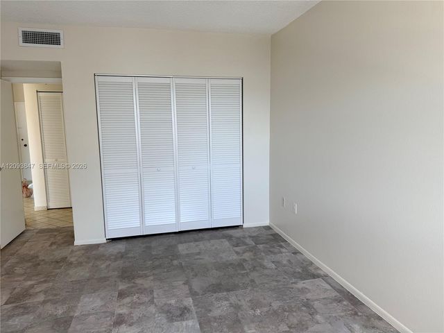 1965 S Ocean Drive 18C, Hallandale Beach, FL 33009