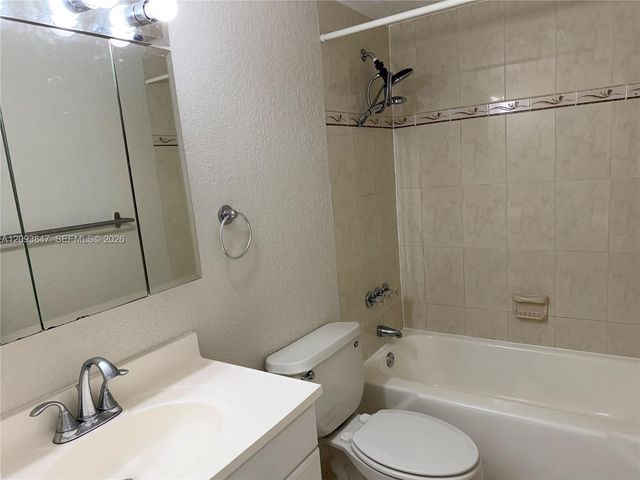 1965 S Ocean Drive 18C, Hallandale Beach, FL 33009