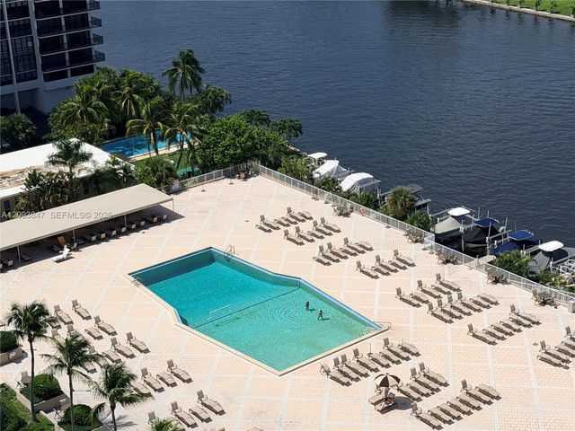 1965 S Ocean Drive 18C, Hallandale Beach, FL 33009