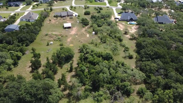 1024 Glen Road, Weatherford, TX 76087