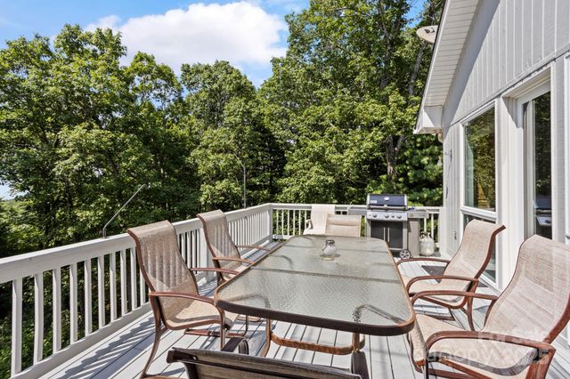 101 Beckwood Court, Flat Rock, NC 28731