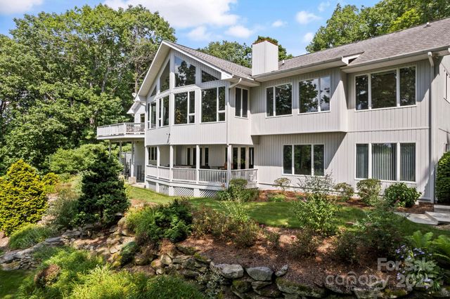 101 Beckwood Court, Flat Rock, NC 28731