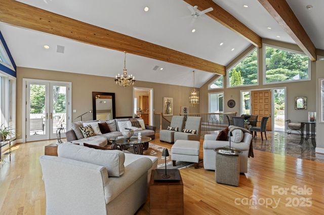 101 Beckwood Court, Flat Rock, NC 28731