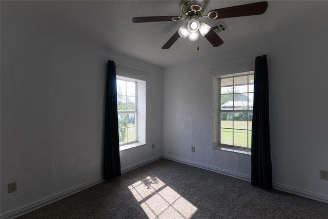 334169 E 1010 Road, Harrah, OK 73045