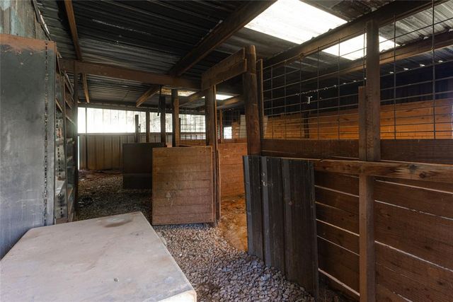 334169 E 1010 Road, Harrah, OK 73045